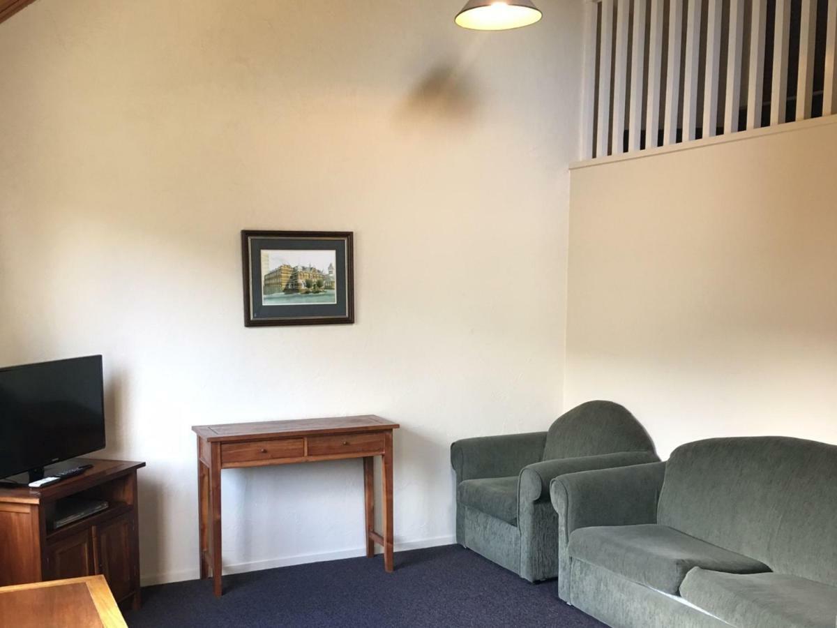 Woodlands Motels And Apartments Ντούνεντιν Εξωτερικό φωτογραφία